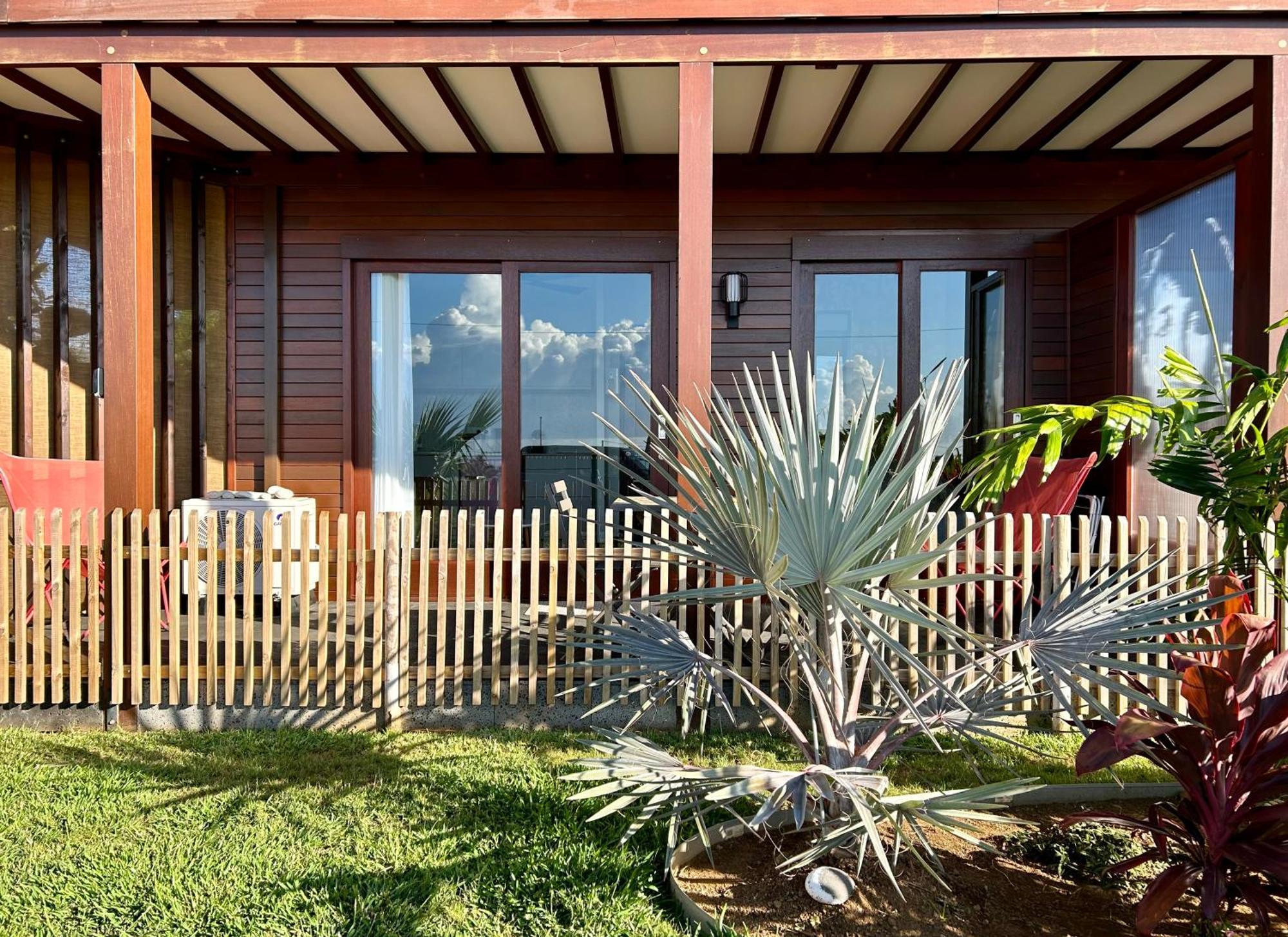 Ti Kaz C2C - Une Maison Balinaise Saint Pierre Exterior foto